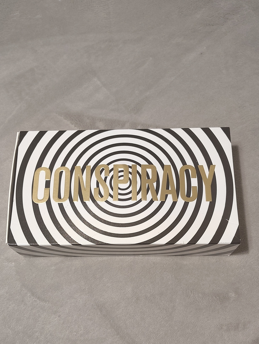 Jeffree Star And Shane Dawson Conspiracy Eyeshadow Palette